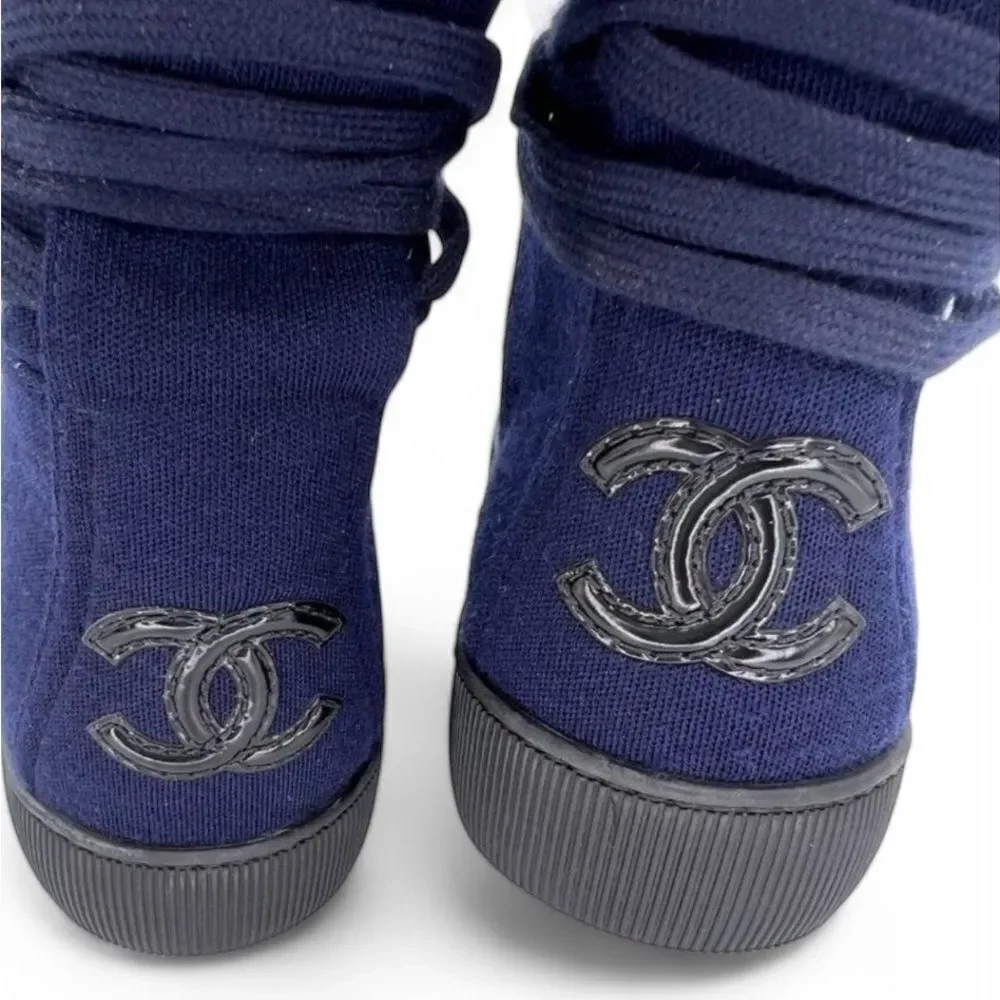 CHANEL signature pair